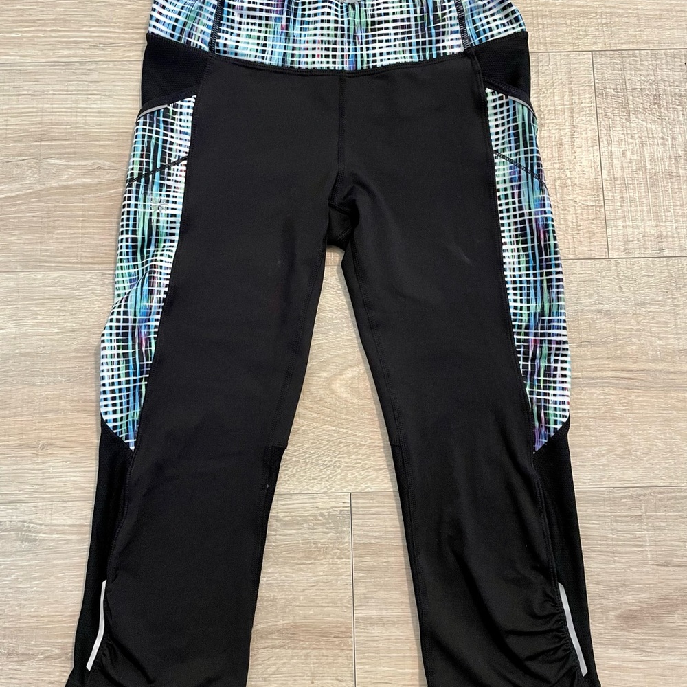 Athlete girls leggings capri